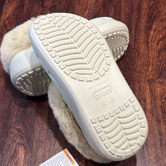 CROCS Cozy Fur-Lined Clogs - Cream - Picture 5 of 8